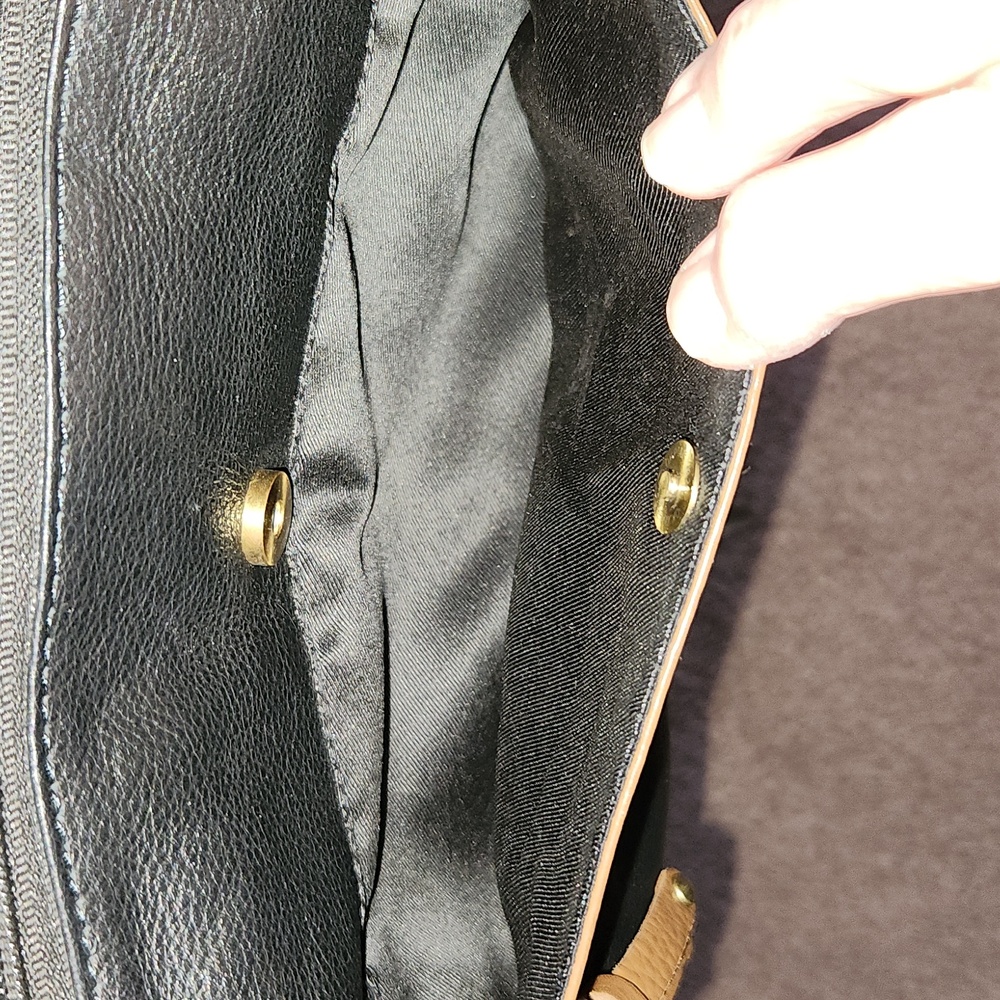 Great American Leather Works purse - Picture 5 of 9
